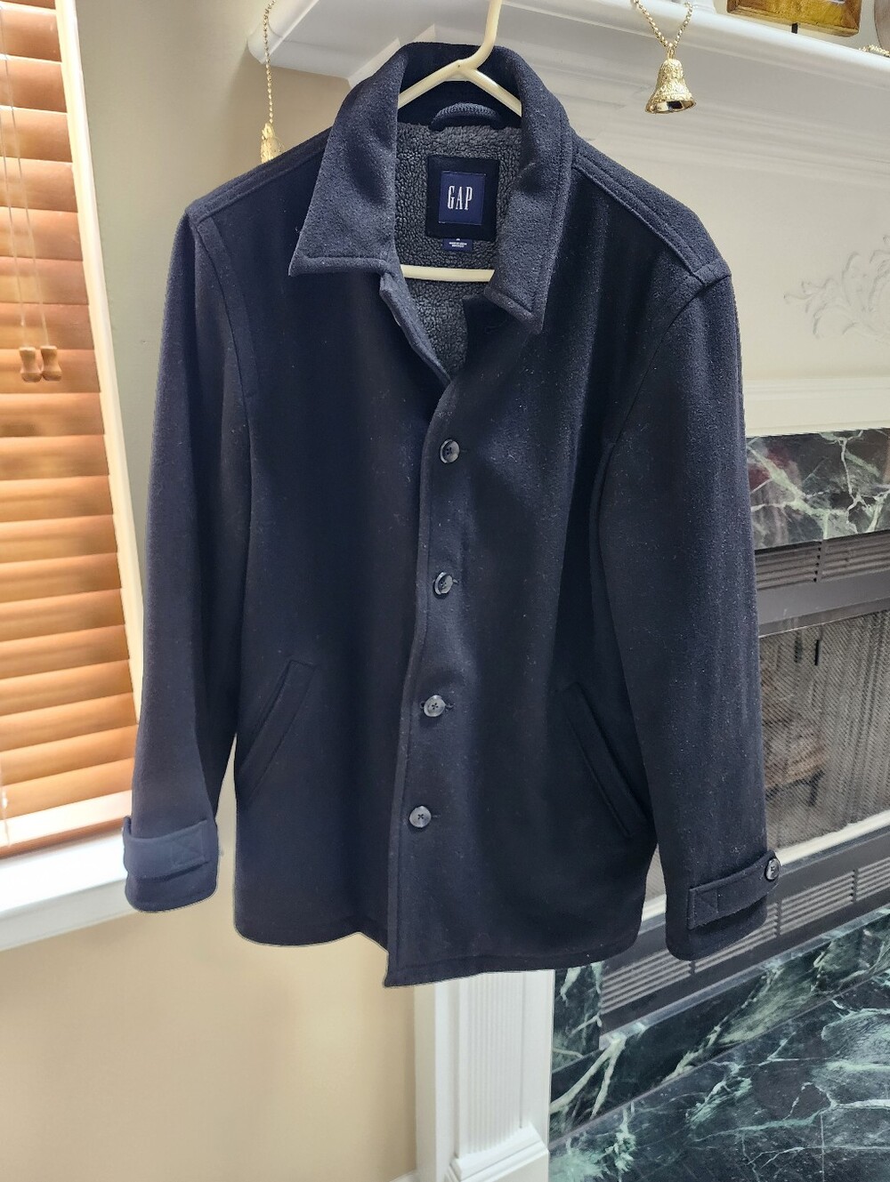 GAP Men's Black Wool Blend Sherpa Lined Peacoat Sz M